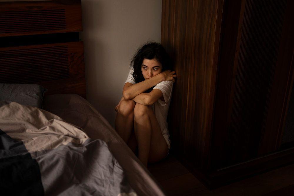 Танатофобии чаще всего подвержены мнительные люди с легко возбудимой психикой